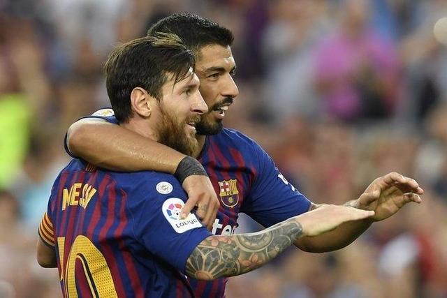 Luis Su á rez se setkává s chválením fanoušků Barcelony